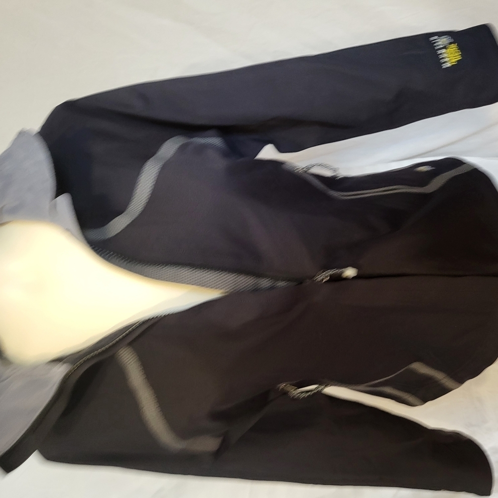 NWOT Mountain Hard Gear Black and Gray Jacket, Size Small - Picture 7 of 12